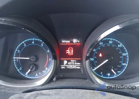 2015 Toyota Corolla S Plus из США, поврежденный, VIN 5YFBURHE5FP280952